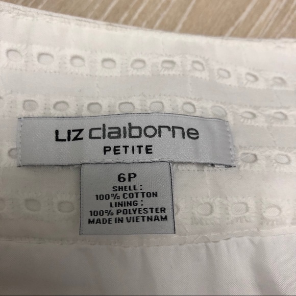 Liz Claiborne Vintage Eyelet White Skirt size 6P - Picture 11 of 11